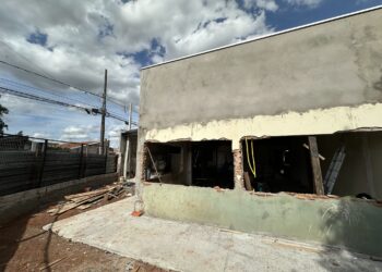 Prefeitura avança com obras de centro de atividades no Jardim dos Lírios