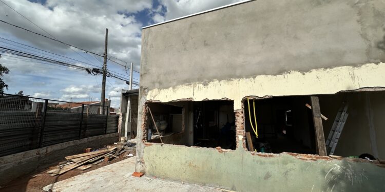 Prefeitura avança com obras de centro de atividades no Jardim dos Lírios