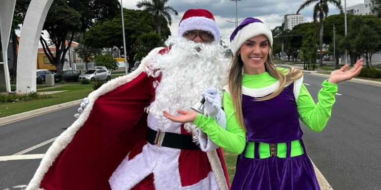 Papai Noel participará das edições de dezembro da Feira Noturna de Americana