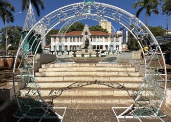 Americana inaugura decoração e abre programação de Natal nesta sexta-feira