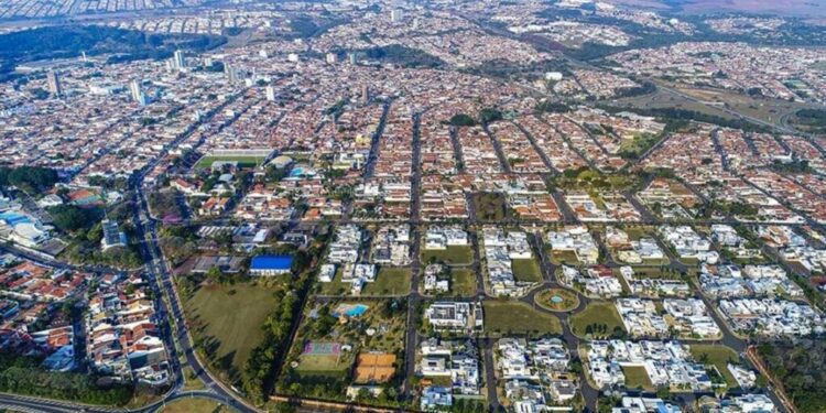 Santa Bárbara d’Oeste lidera crescimento do PIB per capita na RMC no pós-pandemia