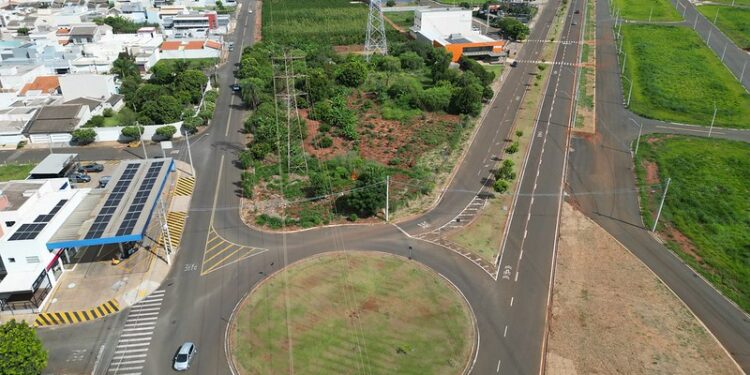 Cruzamento no Parque Universitário terá novo calçamento para melhorar mobilidade e segurança