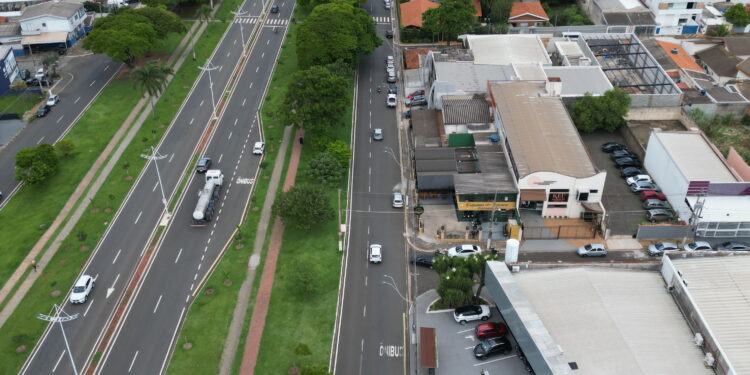Obra do DAE altera trânsito na Rua São Gabriel para reforço no abastecimento de água