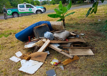 Descarte ilegal de entulho em área pública resulta em autuação no Parque Planalto