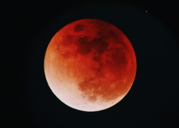 Fenômeno “Lua de Sangue” acontecerá na próxima terça-feira, 03