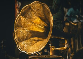 Caetano Veloso e Maria Bethânia conquistam Grammy de Melhor Álbum de Música Global