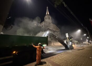 Americana inicia recapeamento noturno em vias centrais para melhorar tráfego