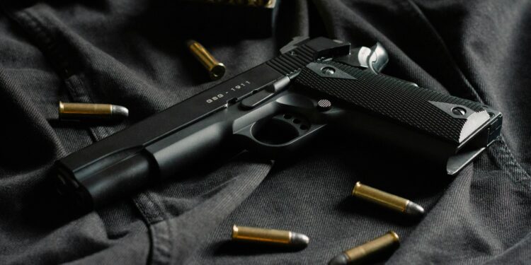 Homem é detido com arma e munições na região central de Santa Bárbara d’Oeste