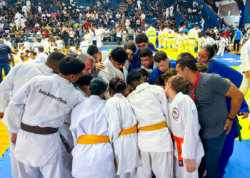 Equipe de judô de Santa Bárbara d’Oeste sobe ao pódio 18 vezes em competição estadual