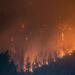 Incêndio de grandes proporções atinge o sul da França, desloca milhares e impacta o Tour de France
