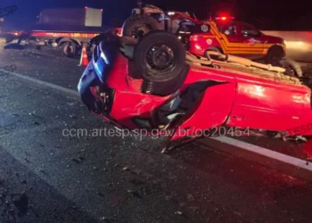 Acidente grave na Anhanguera deixa dois mortos e sete feridos em São Paulo