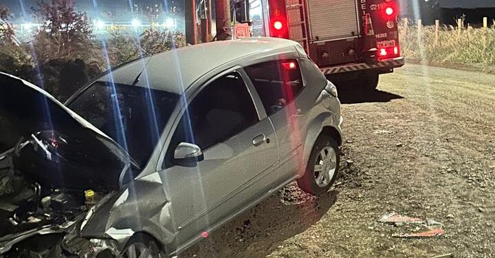 Mulher de 56 anos morre após colisão frontal entre carro e motocicleta em Nova Odessa