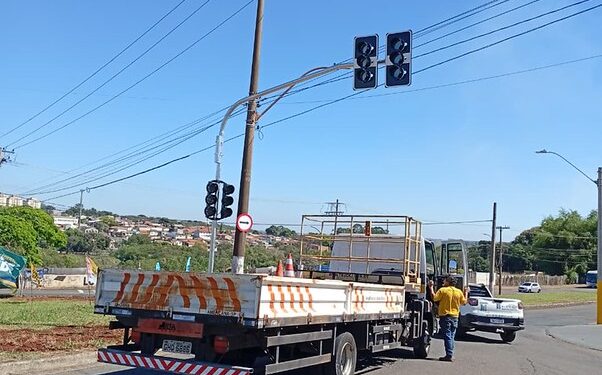 Prefeitura avança na instalação de semáforos na Avenida Europa, em Americana