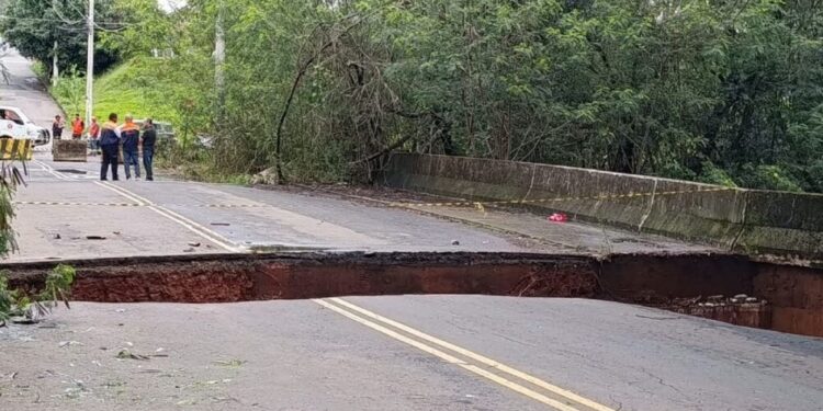 Após chuvas intensas, Santa Bárbara d’Oeste decreta situação de emergência