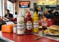 Ketchup, maionese e mostarda em bisnagas serão proibidos em lanchonetes de Americana e Santa Bárbara d’Oeste