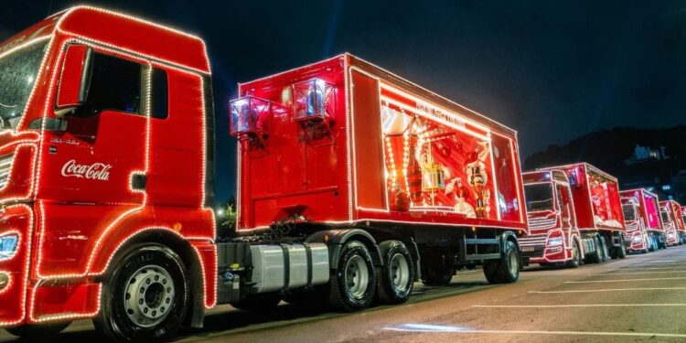 Caravana de Natal da Coca-Cola passa por Americana e Santa Bárbara em novembro; confira as datas e os horários