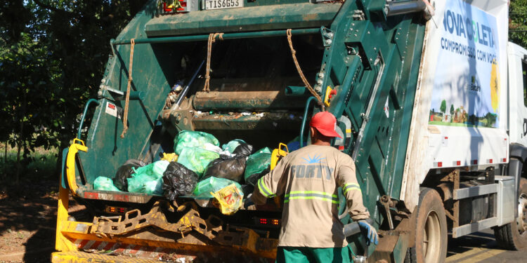 Coleta de lixo muda do período noturno para a manhã em 18 bairros de Santa Bárbara d’Oeste